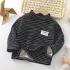 Nuevos Tops Cálidos de Invierno para Niños y Niñas del Fabricante con Tops Rayados y Terciopelo Espesado Ropa Infantil Estilo Coreano