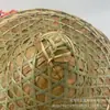Suministro de sombrero puntiagudo rojo del ejército de bambú hecho a mano con visera de verano para el sol y la lluvia, accesorios de escenario, sombrero de pescador de bambú hueco