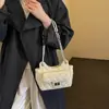 2026 Nuevo Bolso de Hombro Cruzado Versátil de Alta Gama Estilo Coreano Nicho para Mujer, Cadena con Patrón de Diamantes Moda para Viajes al Trabajo Bolso Bajo el Brazo