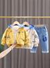 Conjunto de Roupas de Outono para Meninos Novo Estilo Coreano Jaqueta com Capuz e Zíper Infantil Moda Conjunto de Três Peças Roupas Infantis Atacado
