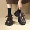 Mocasines de Plataforma de Moda para Mujer Otoño/Invierno 2026 Nuevos Versátiles Estilo Retro Británico Punta Redonda Aumentan la Altura Zapatos Pequeños de Piel