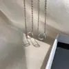 Collar de Anillo de Möbius para Mujer, Cadena para Clavícula de Plata de Ley, Diseño de Nicho, Nueva Moda 2025 Joyería de Alta Gama