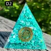 Pirâmide de bola de cristal natural de 8cm Ornamento de mesa de escritório europeu e americano Artesanato de pirâmide de resina para yoga e meditação