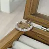 Anel Aberto de Zircônia Ultra Brilhante Exquisito, Anel de Dedo Indicador de Moda de Luxo Leve de Nicho de Alta Qualidade para o Dia a Dia, Anel Personalizado
