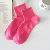 Calcetines sin costuras Hechos a máquina Todo en uno para mujer, Calcetines cortos de malla fina transpirables para verano, Calcetines de algodón puro para mujer de verano, Calcetines blancos de media pantorrilla