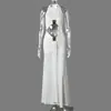 Moda de otoño para mujeres europeas y americanas: Novedades con un diseño de top corto de moda, vestidos de cuello halter y vestidos largos que acentúan la figura, creando un look chic y sexy