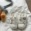Sandalias planas cerradas sin cordones para llevar con faldas, moda versátil nueva otoño-verano 2026 azul claro de lunares estilo Birkenstock