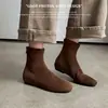 Botas de tornozelo estilo francês 2026 outono e inverno novas com aumento interno de altura, botas elásticas justas, botinhas, tamanhos grandes 34-42