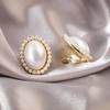 Pendientes de Clip Elegantes y Versátiles para Mujeres Sin Perforaciones, Adecuados para el Viaje Diario, con un Toque de Lujo Ligero de Alta Gama, Diseño Triangular
