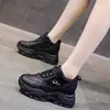 Zapatos Deportivos Casuales para Mujer 2026 Otoño Punta Redonda Suela Gruesa Parte Superior de Cuero con Cordones Para mediana edad y ancianos Cómodos Versátiles Resistentes al Desgaste Zapatos de Papá