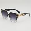 Gafas de Sol Cuadradas de Marco Grande de Marco Pequeño de Moda Combinan con Todo Estilo Ins Cadena de Sentido Avanzado Tendencia Street Shot Gafas de Sol Pequeñas para la Cara