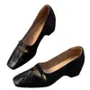 Nuevos zapatos de salón cuadrados para mujer estilo francés 2026 con tacón oculto, Mary Janes negros retro chic, perfectos con faldas