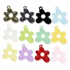 Aleación de color accesorio de flor de 5 pétalos llavero material DIY accesorios colgante bolsa colgante creativo con agujeros venta al por mayor