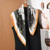 Elegante Pañuelo Cuadrado Delgado Estilo Francés para Mujer, Ligero y Transpirable, Estilo Artístico, Versátil para Usar con Camisa, Pañuelo Decorativo para el Cuello, Pañuelo de Seda