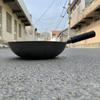 Procesando Wok Personalizado Zhangqiu Negro Olla de Fondo Plano Sin Recubrimiento Antiadherente Olla con Menos Humo de Aceite Olla Antiadherente Wok Doméstico para Estufa de Gas