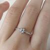 Zhen Rong deseja best-seller novo anel fresco e elegante europeu e americano topázio incrustado de diamante anel de zircão azul do mar