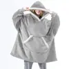 D14 Cor Sólida Inverno Vestir Flanela Manta Preguiçosa para Homens e Mulheres Vestir Casa Lazer Pelúcia Suor