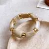 Pulseiras Irregulares de Resina Estilo Simples Europeu e Americano, Pulseiras de Alta Qualidade Modernas e Versáteis, Atacado de Design de Pulseiras de Nicho