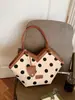 Bolso de gran capacidad para mujeres que van al trabajo, nuevo bolso tote de moda 2026 con lunares, bolso versátil y elegante de hombro y para llevar debajo del brazo