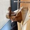 Bolso Sobaco Transfronterizo para Mujer Versátil 2024 Nuevo Otoño e Invierno Leopardo Esmerilado Hombro Cruzado Bolso Dumpling para Viajero