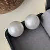 Pendientes de Perla Grandes Estilo Diseñador para Mujer, Nuevo Modelo 2026, Pendientes Elegantes y Exquisitos, Lujo Ligero, Accesorios para Orejas de Gama Alta