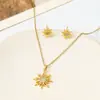 Colar Cruzado Europeu e Americano Girassol Full Diamond Aço Titânio Feminino Conjunto de Brincos de Temperamento de Luxo Leve Corrente de Clavícula Versátil de Alta Qualidade