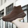 Zapatillas deportivas de moda versátiles para hombre y mujer de talla grande, para exteriores, para correr, zapatillas de calcetín slip-on de punto volador para parejas, de moda