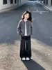 Novo conjunto de outono para meninas: conjunto de cardigã de tricô e jeans wide leg, conjunto de duas peças casual e versátil para crianças mais velhas, tendência para o outono