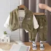Conjunto de sudadera con forro polar de invierno para niños transfronterizo 2026 nuevo estilo chaleco grueso con capucha para niño pequeño conjunto de tres piezas