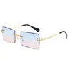 Nuevas Gafas de Sol de Moda para Disparos Callejeros Sin Montura Recortadas para Mujer Cuadradas Gafas de Sol Oceánicas Venta Caliente Transfronteriza Gafas Degradadas
