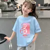 Camiseta de Verão Solta Versátil para Crianças Médias e Grandes Meninas Estudantes Tendência Algodão Puro 2026 Nova Estilosa Cartoon Manga Curta
