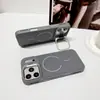 Capa de celular iPhone 17 Pro Max aplicável em outros países, capa magnética de silicone orgânico fosco com suporte para lente para Apple 16