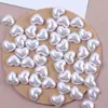 Moda Versátil Branco de Alto Brilho Coração Falso Pérola Patch Acessório de Cabelo Presilha de Cabelo para Mulheres Joias DIY Acessórios Atacado