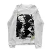 Camiseta de Manga Longa Waffle com Estampa de Retrato em Fita Vintage, Gola Redonda, Caimento Solto, Peça Básica de Nicho