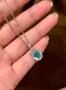 Anillo de Huevo de Paloma con Piedra Preciosa Ultra Brillante, Moderno y Lujoso, Conjunto Exquisito de Collar con Diseño de Nicho Hueco de Piedra Paraiba