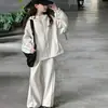 Conjunto Casual para Niñas 2026 Primavera Nuevo Conjunto de Dos Piezas con Chaqueta Bordada y Pantalones Deportivos Moderno