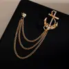 Moda Europeia e Americana Coroa Corrente Masculina Broche Acessório de Terno Personalidade Casaco de Noite Franja Emblema Atacado