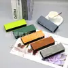 2024Ins Estuche para Gafas de Miopía Pequeño Fresco Gama Alta Estudiante Hombres y Mujeres Portátil Antiestrés Logo Retro Nuevo Estilo Mayoreo