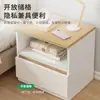 Armario de noche pequeño moderno minimalista para uso doméstico, estante de almacenamiento de noche mini moderno simple para dormitorio