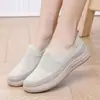 Tênis de Tecido de Malha Respirável Branco com Estampa de Grou para Verão em Pequim Sola Macia Sapatos para Mãe Sapatos Casuais da Moda Sapatos Femininos Meio