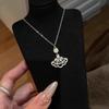Colar de Renda Vazada em Forma de Leque Saia 2026 Novo Estilo Exquisito e Elegante Corrente para Clavícula de Princesa Fugitiva Design de Nicho Personalização