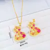 Collar colgante de calabaza con flor de ventana rojo sangre de paloma hueca bañado en oro, cadena para suéter de mujer de imitación de oro con flor de diamante de color y buena suerte