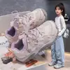 Zapatos Deportivos Transpirables de Malla Gruesa de Suela Gruesa, de Moda, de Nicho, Tendencia, Frescos, para Correr al Aire Libre, para Niños, Nuevos de Primavera/Otoño 2026, Versátiles