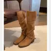 Botas altas de cuero genuino estilo retro, con plataforma para aumentar altura y tacón grueso para mujer, nueva colección otoño/invierno, diseñadas para hacer que las mujeres bajitas luzcan más delgadas, con diseño de fruncido y tacón de bloque.