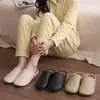 Pantuflas de algodón para interior para mujer para invierno, de cuero PU suave para pareja, de punta cerrada, impermeables, resistentes a la suciedad, silenciosas, antideslizantes, para el suelo del hogar, estilo hombre