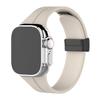 Correa deportiva magnética de silicona con hebilla plegable para Apple Watch S8 y S9