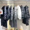 Liquidação de Jaquetas de Penas de Ganso para Roupas Femininas, Itens Variados no Atacado, Desconto de Marca de Fonte Direta, Liquidação Especial de Estoque