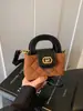 Bolso acolchado estilo Chanel transfronterizo, bolso cuadrado pequeño de nuevo diseño, versión coreana retro simple para comercio exterior cruzado