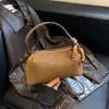 Bolso tipo almohada Boston de alta gama 2026 Nuevo Bolso de mano casual Versátil para el trabajo Hombro Cruzado Bolso Transversal Transfronterizo