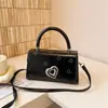 Tendência de Moda 2026 Bolsa Transversal de Ombro Único Casual Feminina Estilo Novo de Verão Temperamento Elegante Personalidade Simples Bolsa Quadrada Pequena